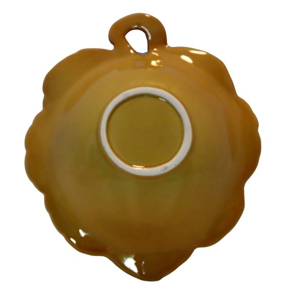 Vintage Gold and Cream Coloured Leaf Pattern Candy Dishes (Set of 3) - Picture 4 of 5